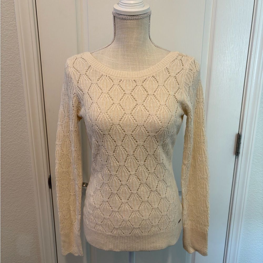 Abercrombie & Fitch Women's Cream Knit Sweater